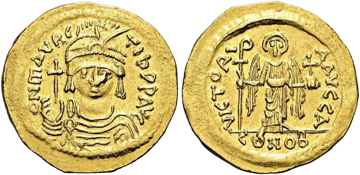Byzantine Gold Solidus of Emperor Maurice Tiberius : Constantinople 583–602 AD