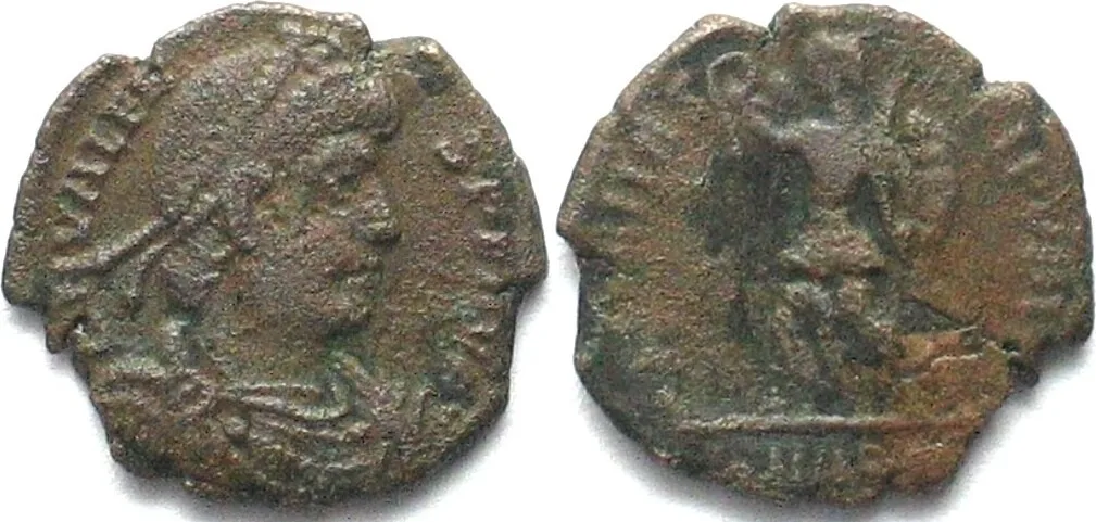 364-378 VALENS (364-378 AD). AE Nummus, SMAQS, Aquileia mint, SECVRITAS REIPVBLICAE, VF
