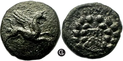 Ionie, Teos, AE Circa 4th Century BC, Griffin / THI-ΩN Within Wreath – RRRRR