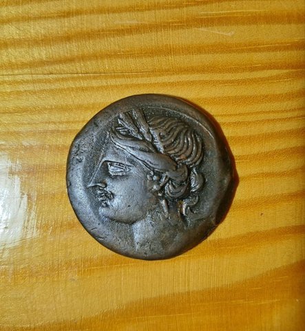 The coin, obverse