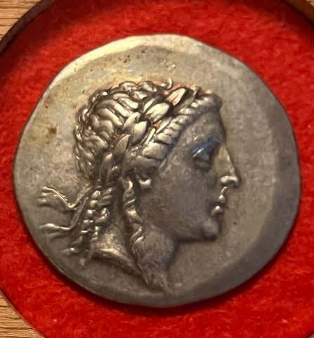 The coin, obverse