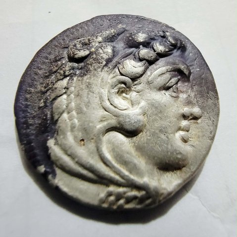 The coin, obverse
