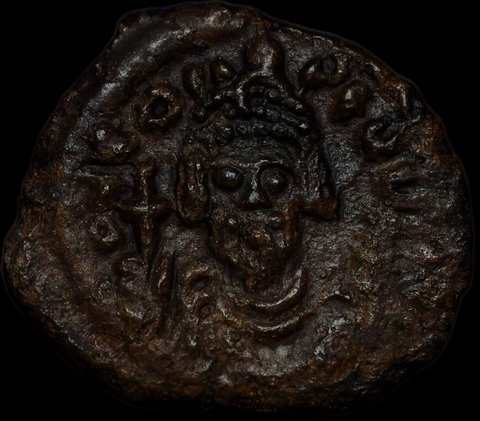 The coin, obverse