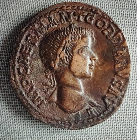 The coin, obverse