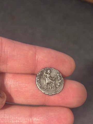 The coin, reverse