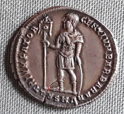 The coin, reverse